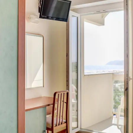 Szálloda Astoria 3*