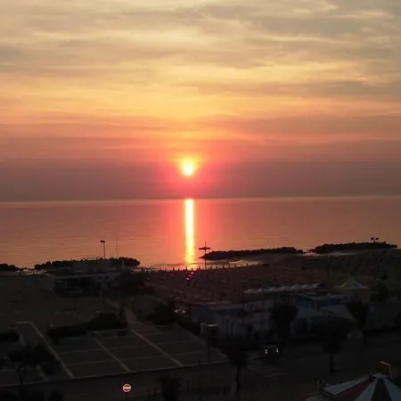 Astoria Отель Мизано-Адриатико