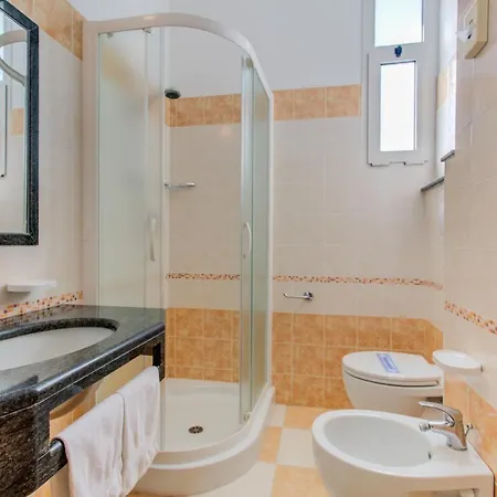 Отель Astoria Мизано-Адриатико